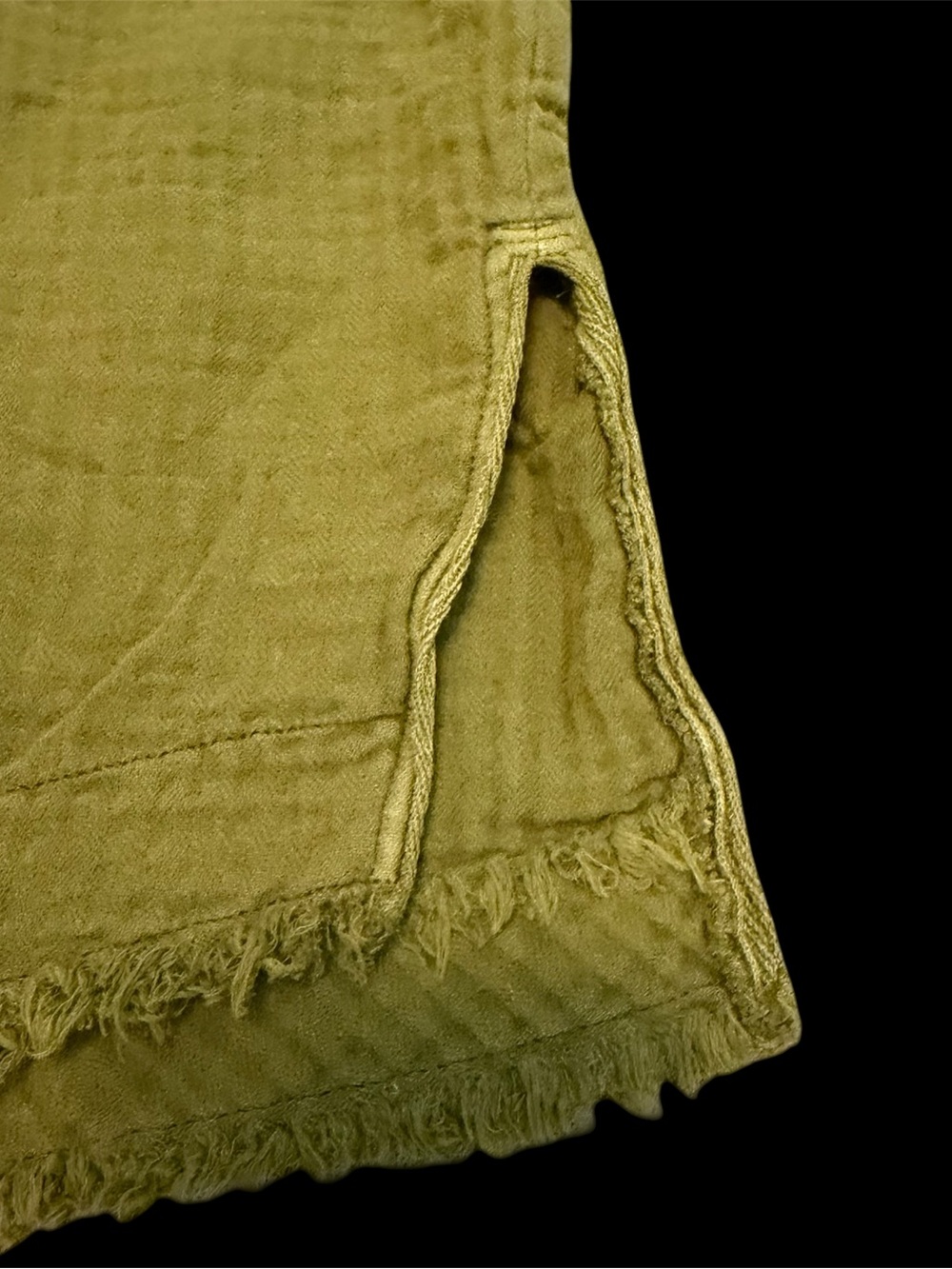 We The Free ~ Green Top ~ Boxy ~ Frayed Edges ~ Slits on Sides ~ Sz L NWOT - Picture 5 of 9